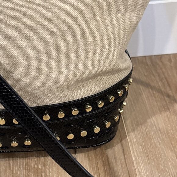 Nine West Canvas Shoulder Bag Black Patent Leather Nailhead Trim Tassle 10x12 - Picture 7 of 16